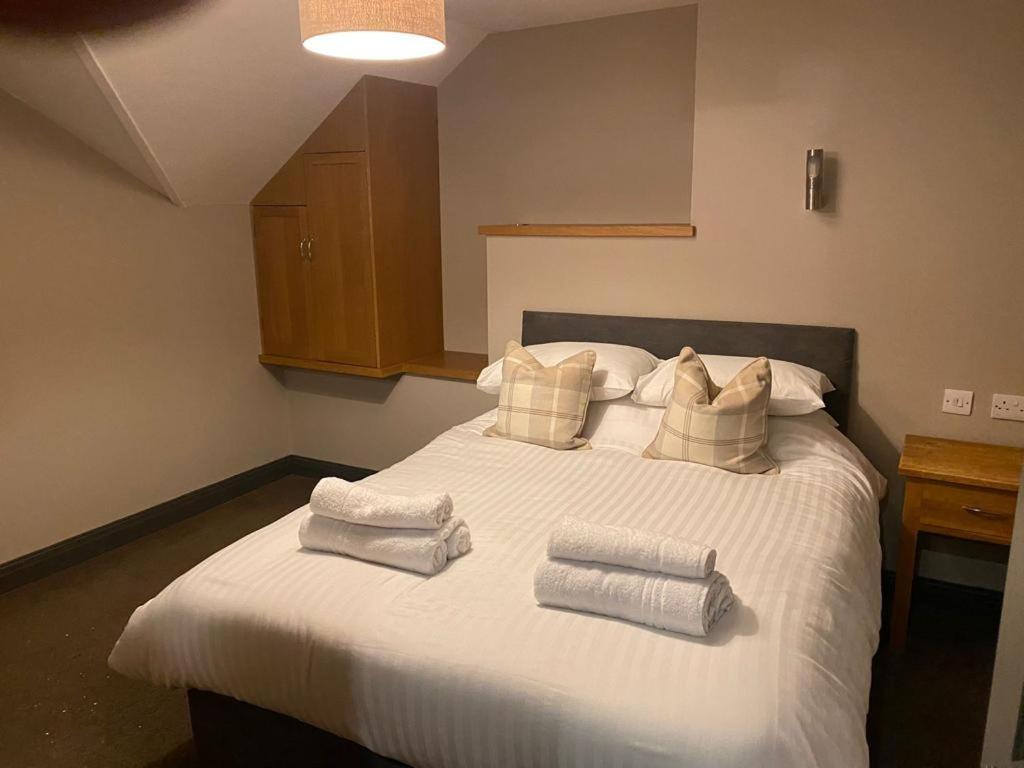 Hotel Duke Of York Hazel Grove Esterno foto