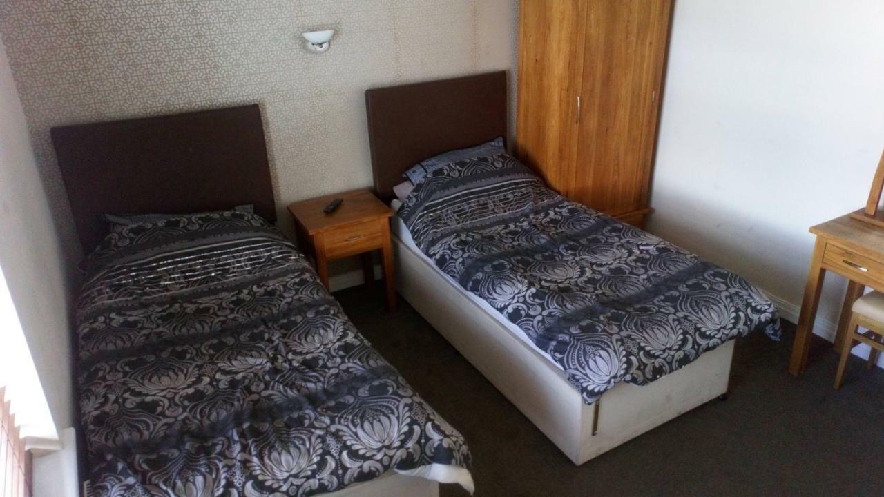 Hotel Duke Of York Hazel Grove Esterno foto